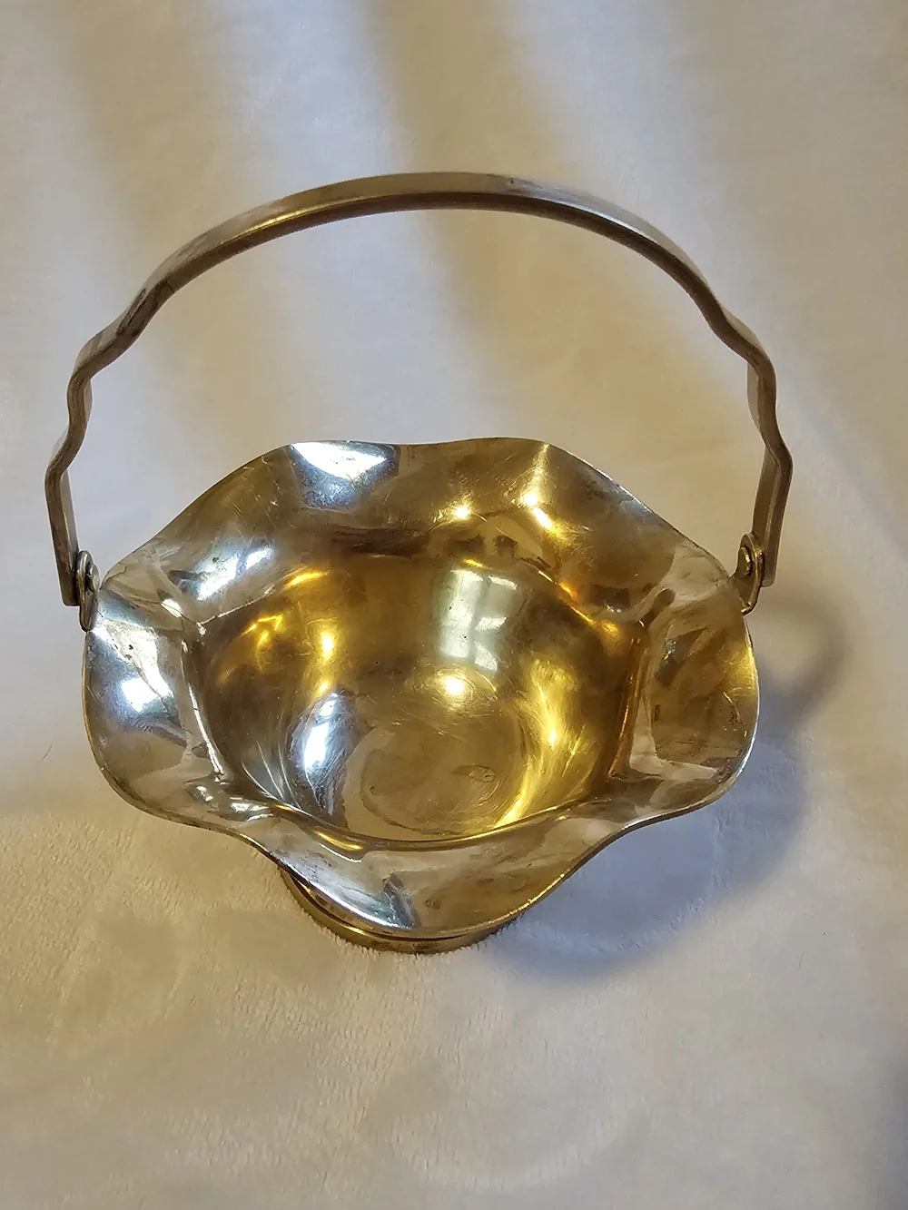 Brass Decorative Handled Candy or Nut Bowl - Gold Tone